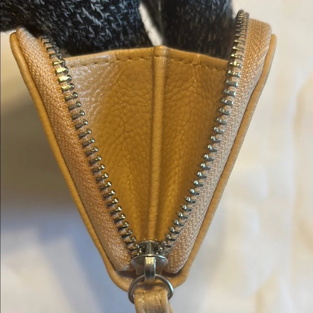 Typo Wristlet Tan Preloved